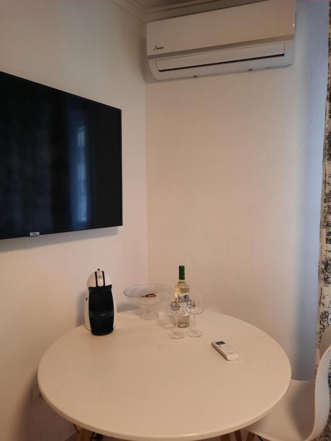 Прекрасная Студия В Двух Минутах От Пляжа 또레비에하 외부 사진